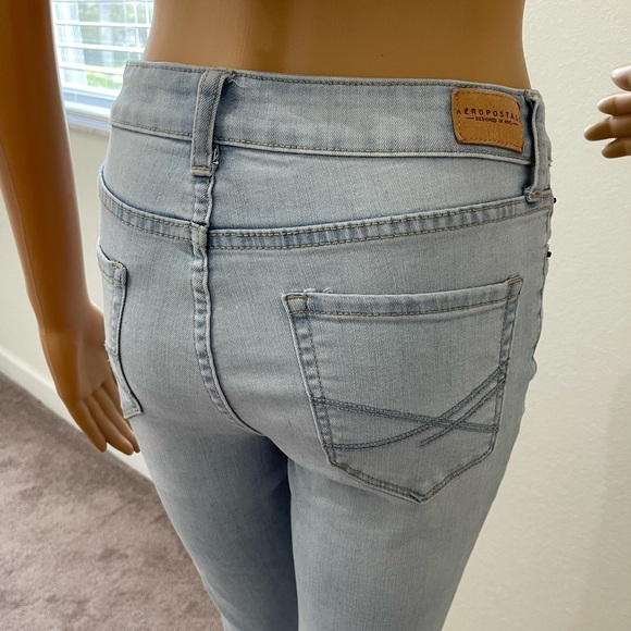 Aeropostale Distressed Jeans - Picture 8 of 11